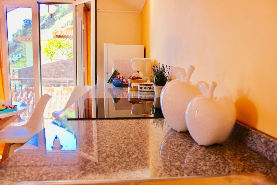Pink House Apartment Ponta do Sol  Ngoại thất bức ảnh